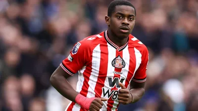 Noah Sadiki e os 33 jogos que revelam um meia belga silencioso na Premier League