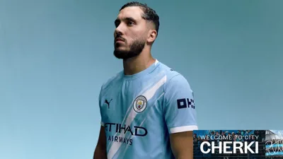 Rayan Cherki e a camisa 10 que o Manchester City entregou a um garoto de 22 anos