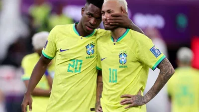 Vini Jr cede a 10 e explica por que Neymar ainda manda na Seleção
