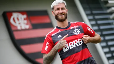 Helicópteros e 12 horas separam Léo Pereira, Danilo e Paquetá da Granja Comary