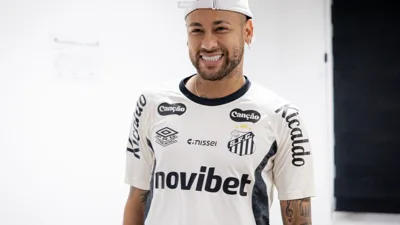 Lonas pretas na Granja Comary frustram pai e filho que viajaram para ver Neymar