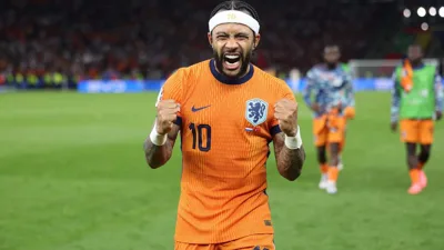 Memphis Depay volta em dois meses e garante vaga na Holanda para a Copa