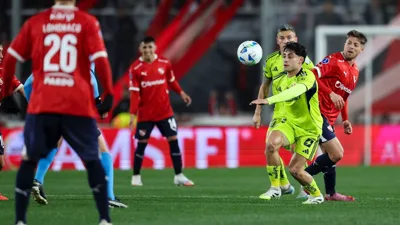 Vergara decide aos 18 minutos e Racing bate o Independiente na Sudamericana