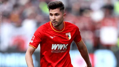 Elvis Rexhbeçaj e os 10 gols que mudaram o que o Augsburg espera de um meia