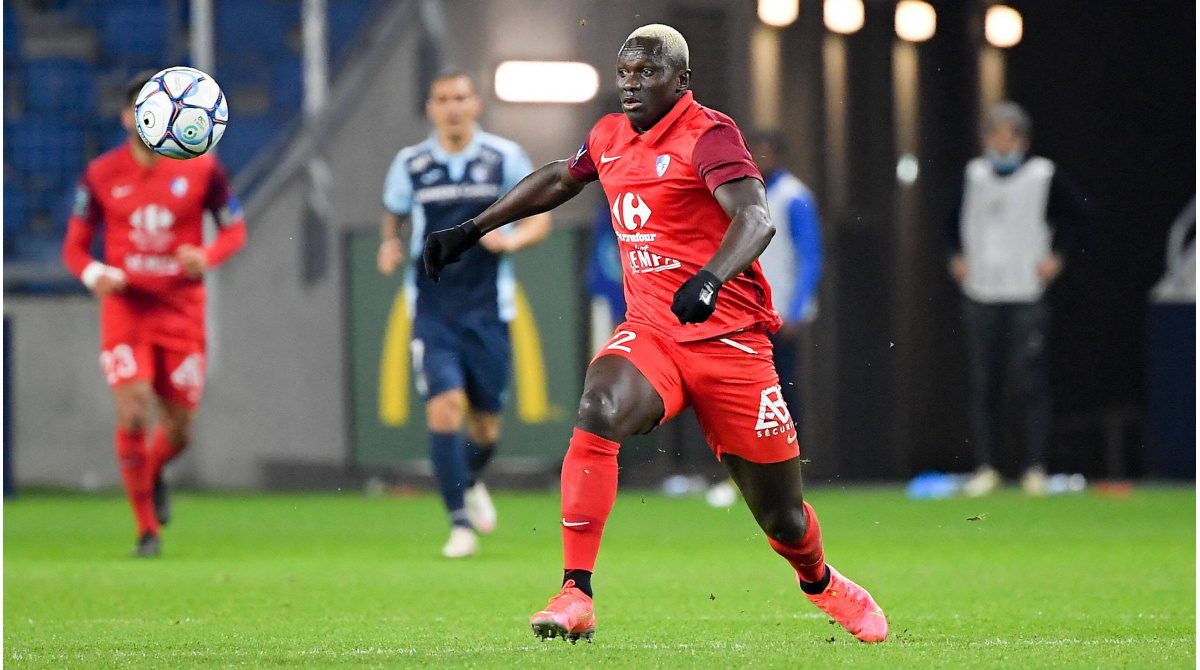 O que precisa acontecer até lá Por que Moussa Djitté virou o atacante q