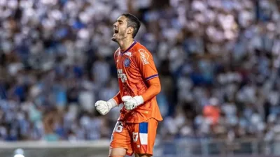 Por que Ronaldo virou o goleiro que o Bahia escolheu para não errar