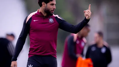 Sem Lingard e sem Memphis, quem carrega o ataque do Corinthians contra o Grêmio