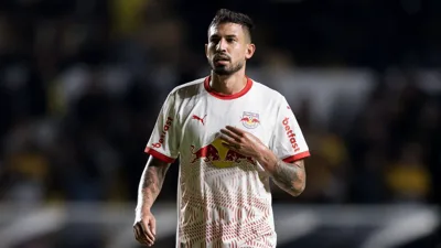 Pedro Henrique e a camisa 14 que o Bragantino confia a um zagueiro de 29 anos