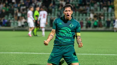 Por que Giovanni Augusto ainda dita o ritmo da Chapecoense aos 36 anos
