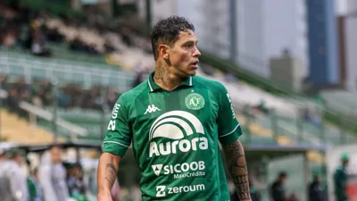 Giovanni Augusto aos 36 — o meia que a Chapecoense usa como bússola na Série B