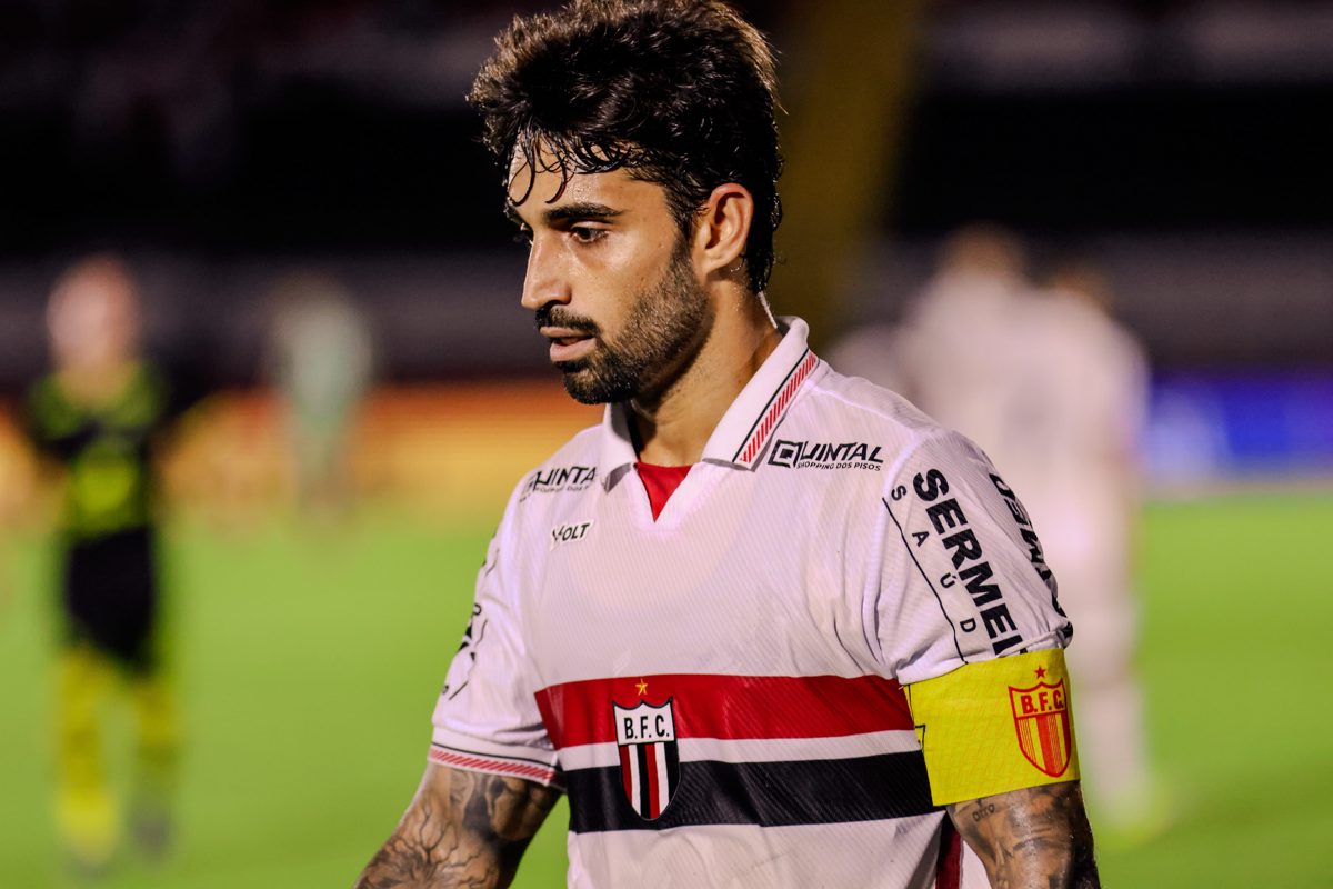 Se ele for transferido neste mercado Patrick Brey e os três futuros que um za