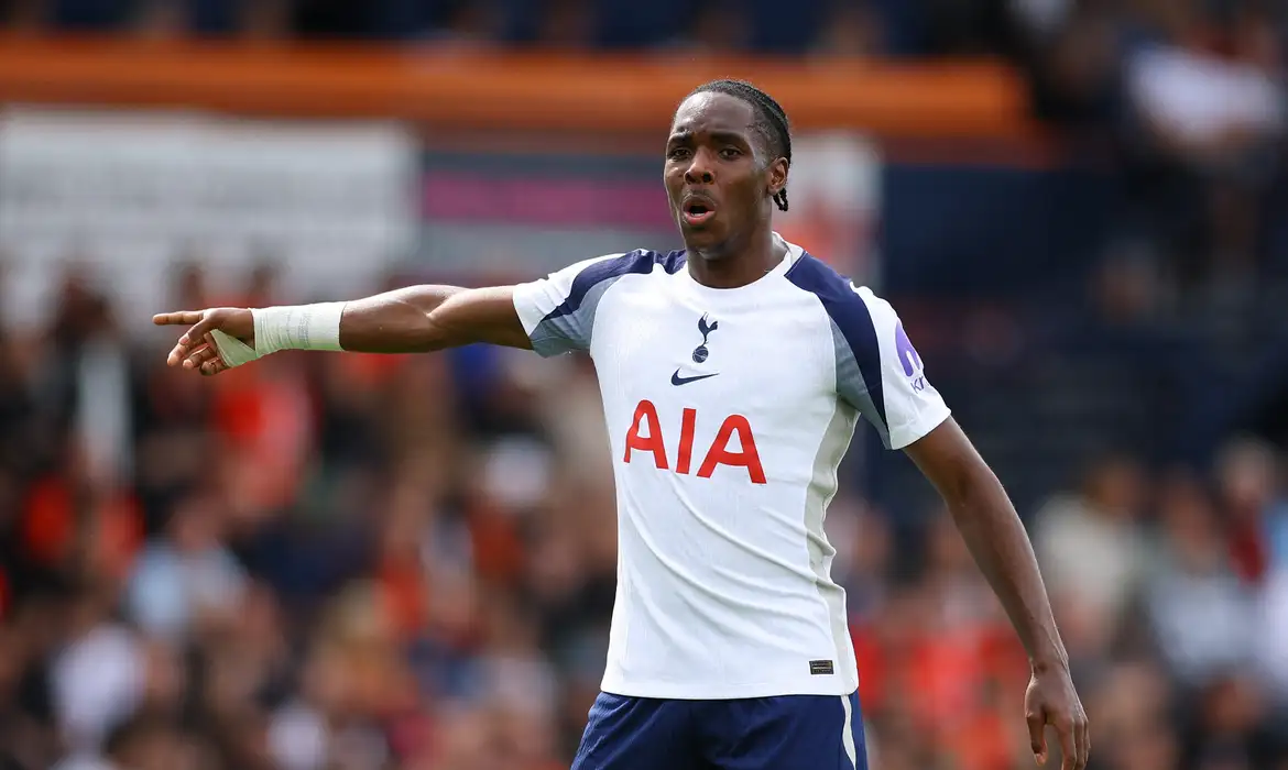 O dado que ninguém olha mas explica tudo Mathys Tel e os 4 gols que o Tottenham