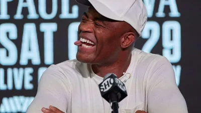 O UFC deve uma dívida a Anderson Silva que Dana White não quer contar