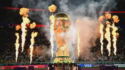 53 jogos e uma Copa à frente — o peso que Vini Jr. carrega no corpo