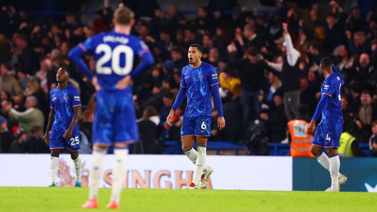 O campeão que desmoronou antes do inverno acabar Slot ganhou a Premier League e