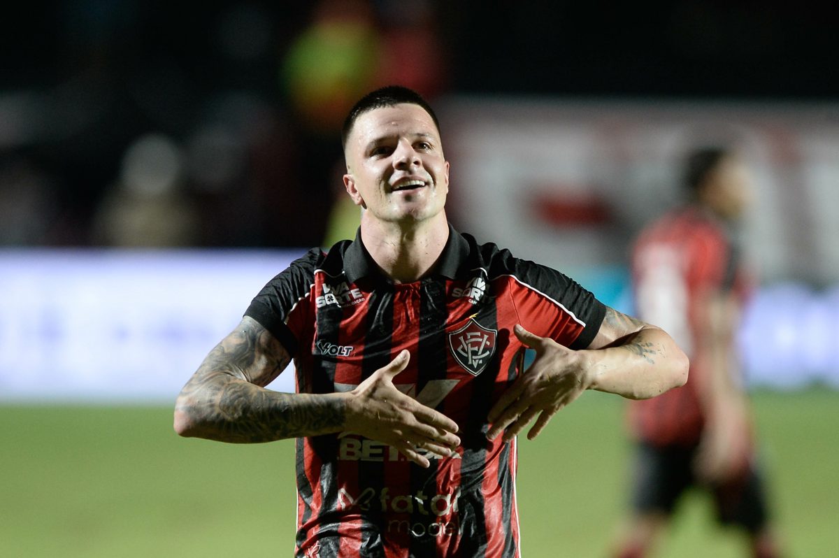 O número que define a temporada Renato Kayzer e os 9 gols que fazem o Vi