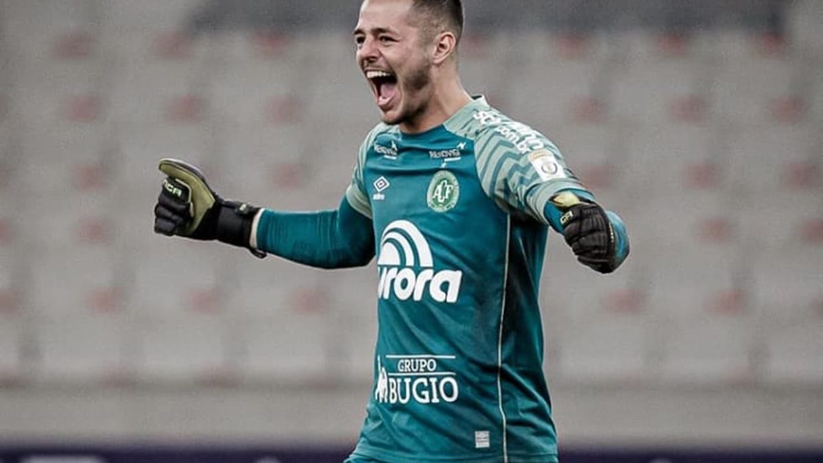 Onde ele pode estar em 2027 João Paulo aos 28 — o zagueiro que a Cha