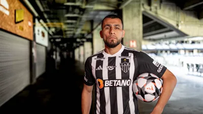 Júnior Alonso ainda é parede — e o Atlético Mineiro depende disso
