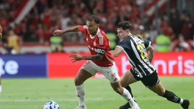 Rivaldinho e Selke na Sul-Americana: dois atacantes, um único cenário, respostas opostas