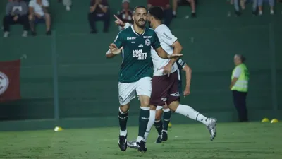 3 gols em 30 jogos — o que Lucas Ribeiro já entrega ao Goiás nesta Série A