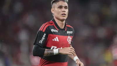 Samuel Lino marcou dois e mostrou por que custou €22 milhões ao Flamengo
