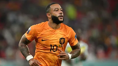 Memphis Depay treina pela Holanda direto do Brasileirão num feito inédito