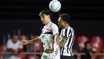 Por que a Globo sumiu com o futebol no domingo e voltou com dois jogos no sábado