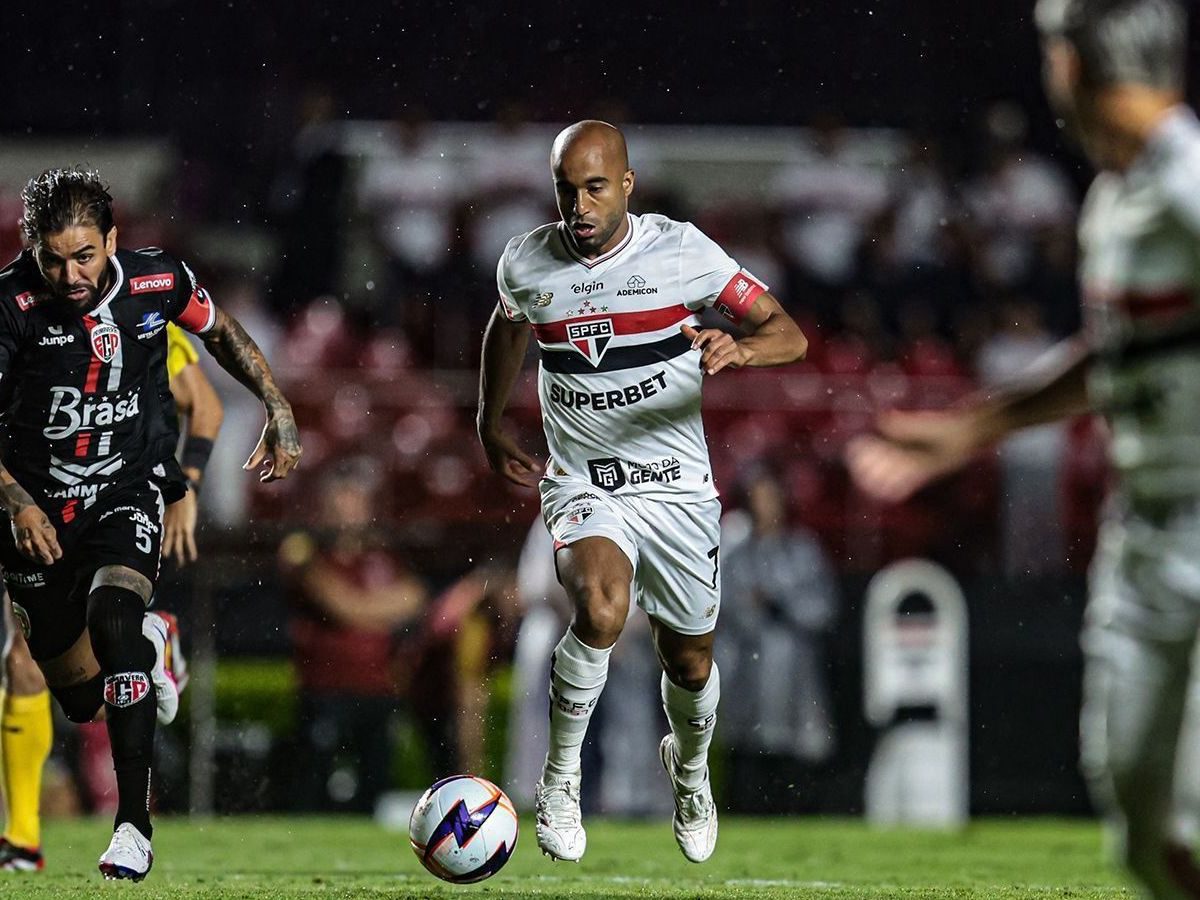 O herói da partida São Paulo frustra o Remo no Baenão e emp