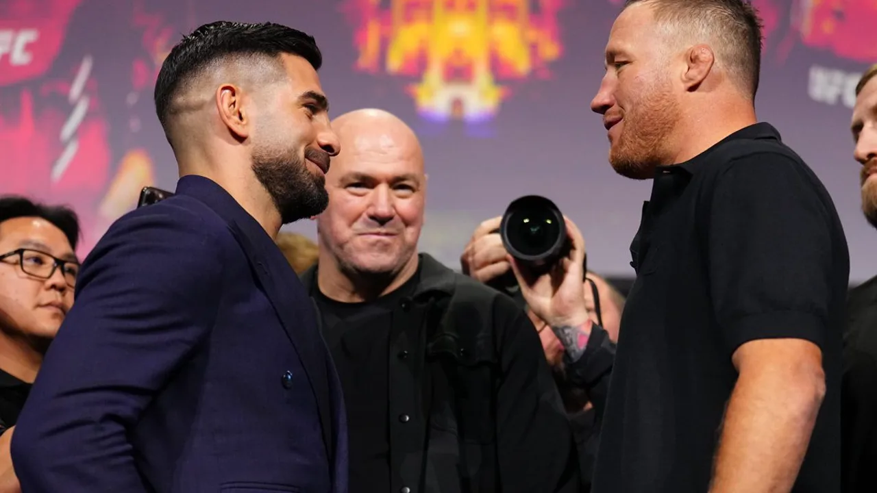 Ilia Topuria e Justin Gaethje frente a frente no encaramento do UFC White House, cinturões dos leves em jogo