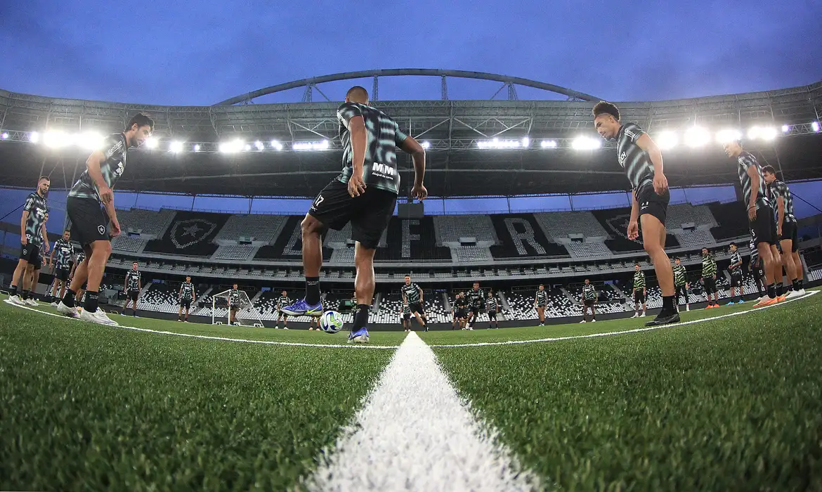 O faturamento recorde que a Fifa exibe como troféu Como a Fifa divide bilhões da