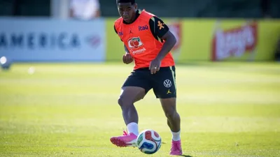 Como um golaço no treino de Moristown reacendeu a discussão sobre Endrick titular