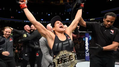 Gane ameaça levar Poatan para o chão e muda o roteiro do UFC Casa Branca