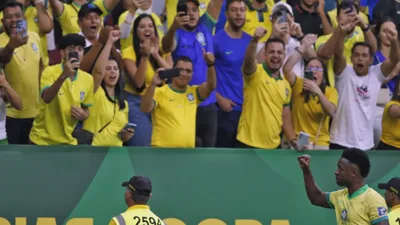 Como 32°C nos estádios viram problema real sem garrafa de água na Copa