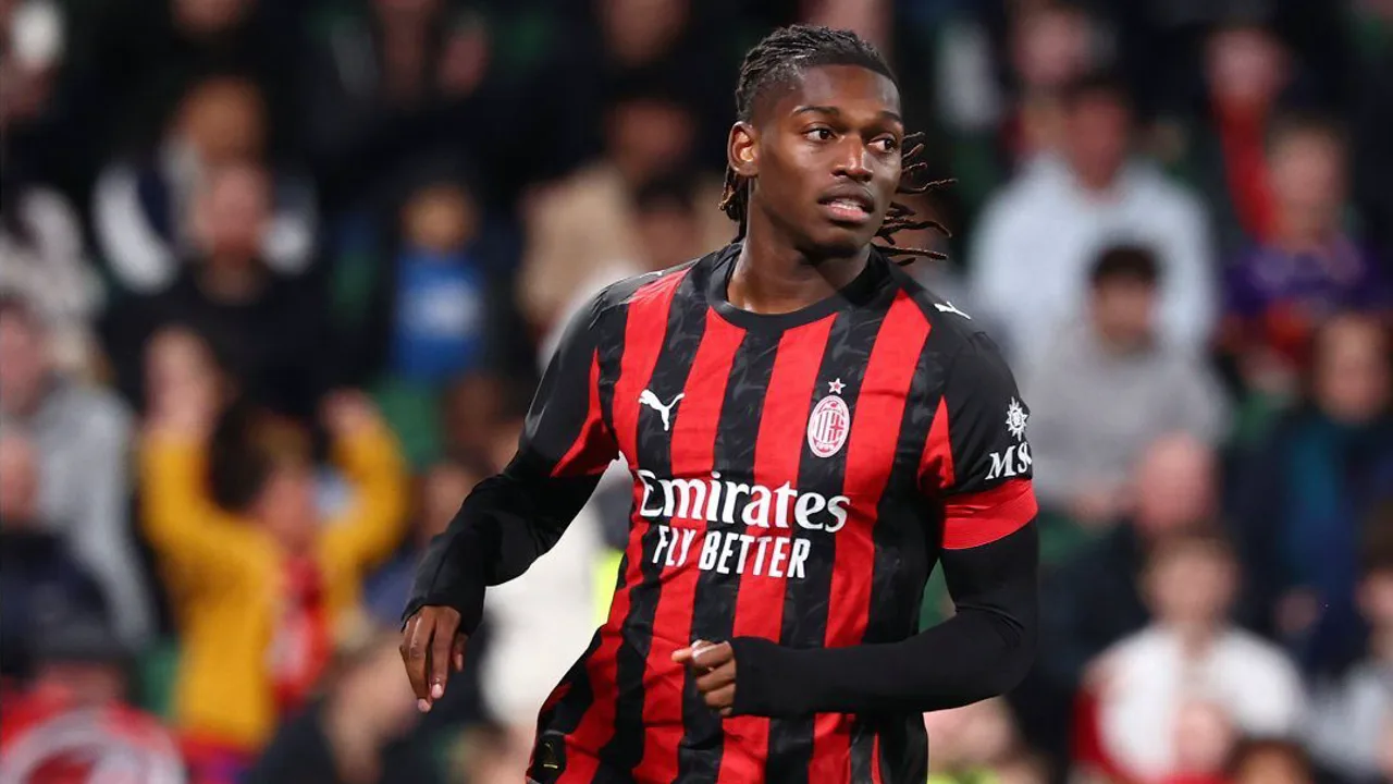 Rafael Leão com expressão tensa após confusão no amistoso Portugal x Chile no Estádio do Jamor