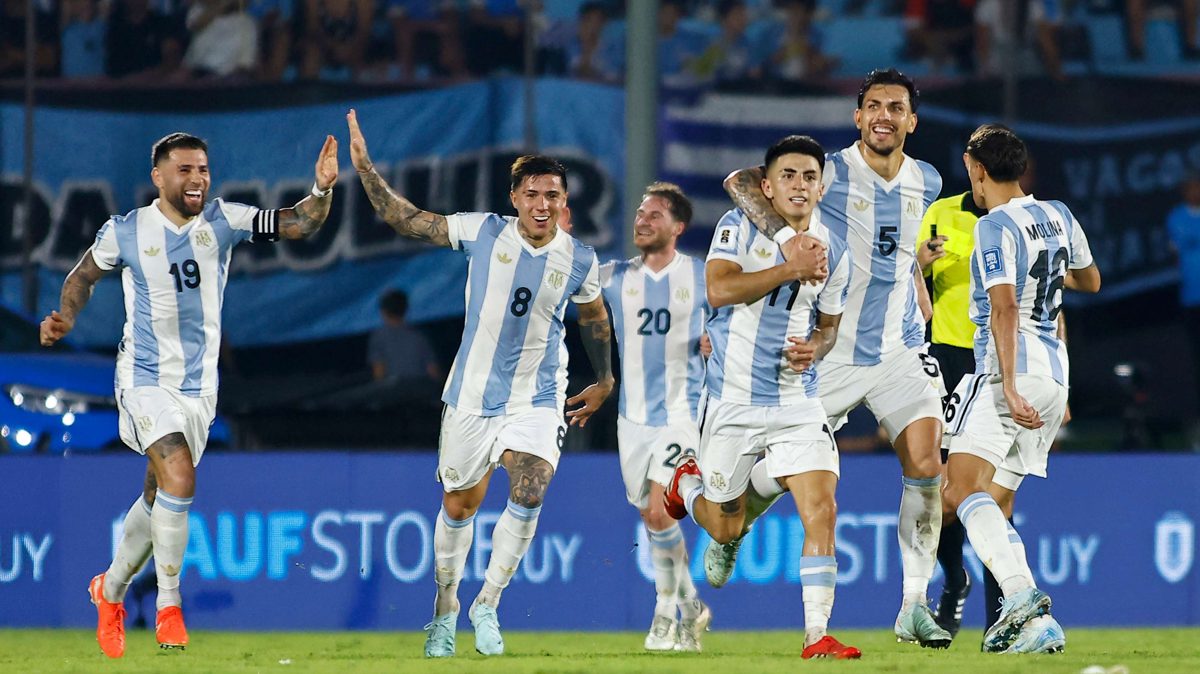 Uma preparação sem concessões Escócia goleia Bolívia com 4 gols em 45