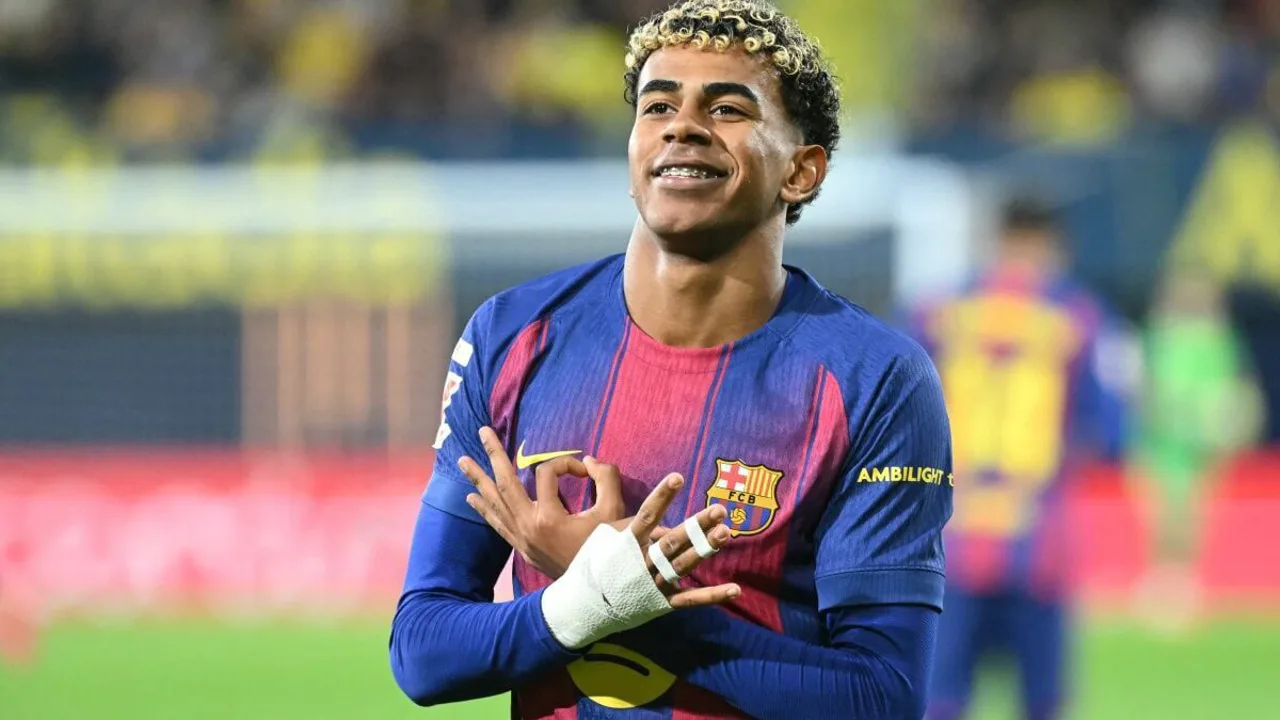 Lamine Yamal e Nico Williams treinando com a seleção espanhola antes da Copa do Mundo 2026