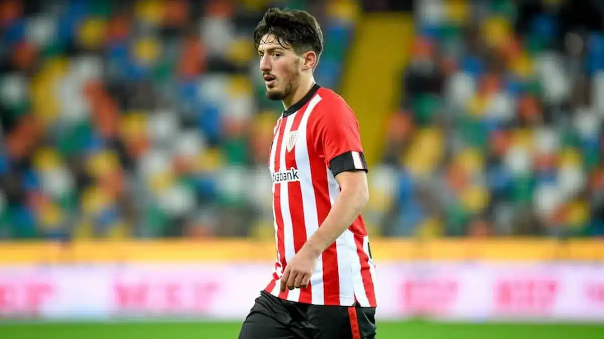 Seis anos atrás Allen e Strickland já se enfrentaram Allen vence oito seguidas e