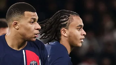 Mbappé precisa de 5 gols para superar Klose e reescrever a história