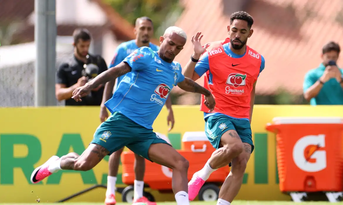 A lesão de Wesley cria o vácuo que Ancelotti agora precisa preencher Ibañez trei