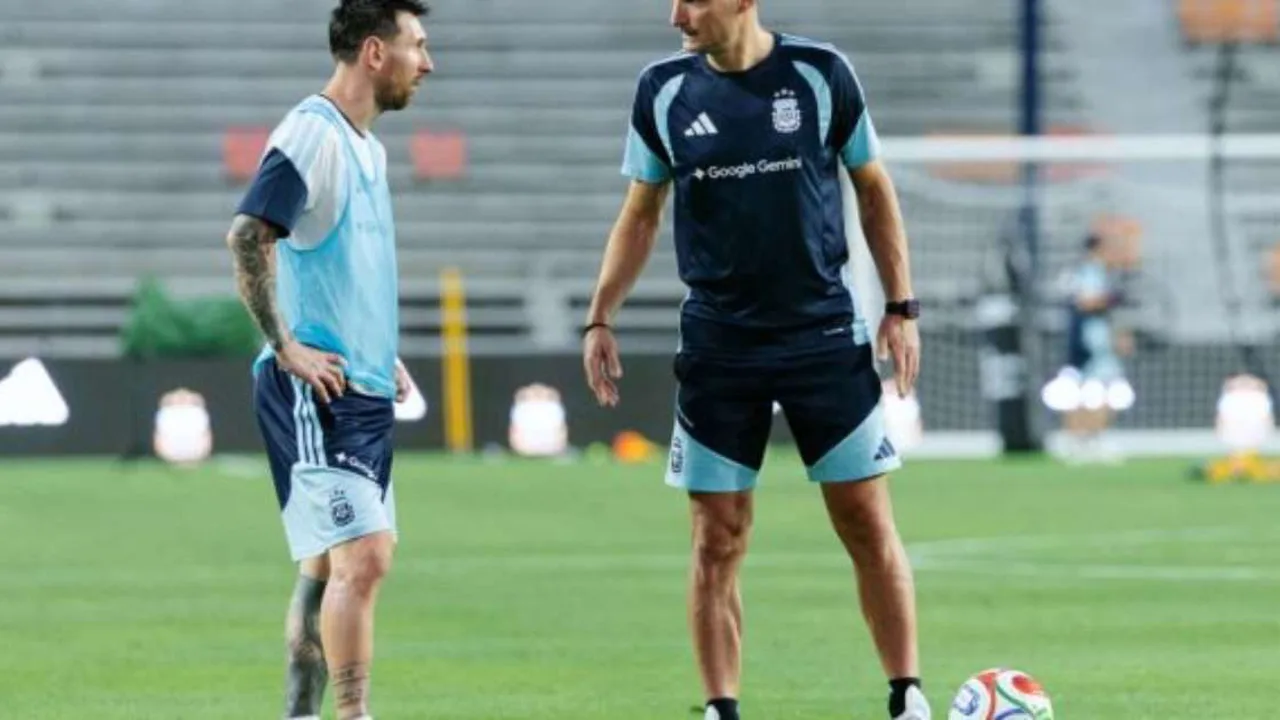 Jogadores da Espanha celebram gol em amistoso de preparação para a Copa do Mundo 2026