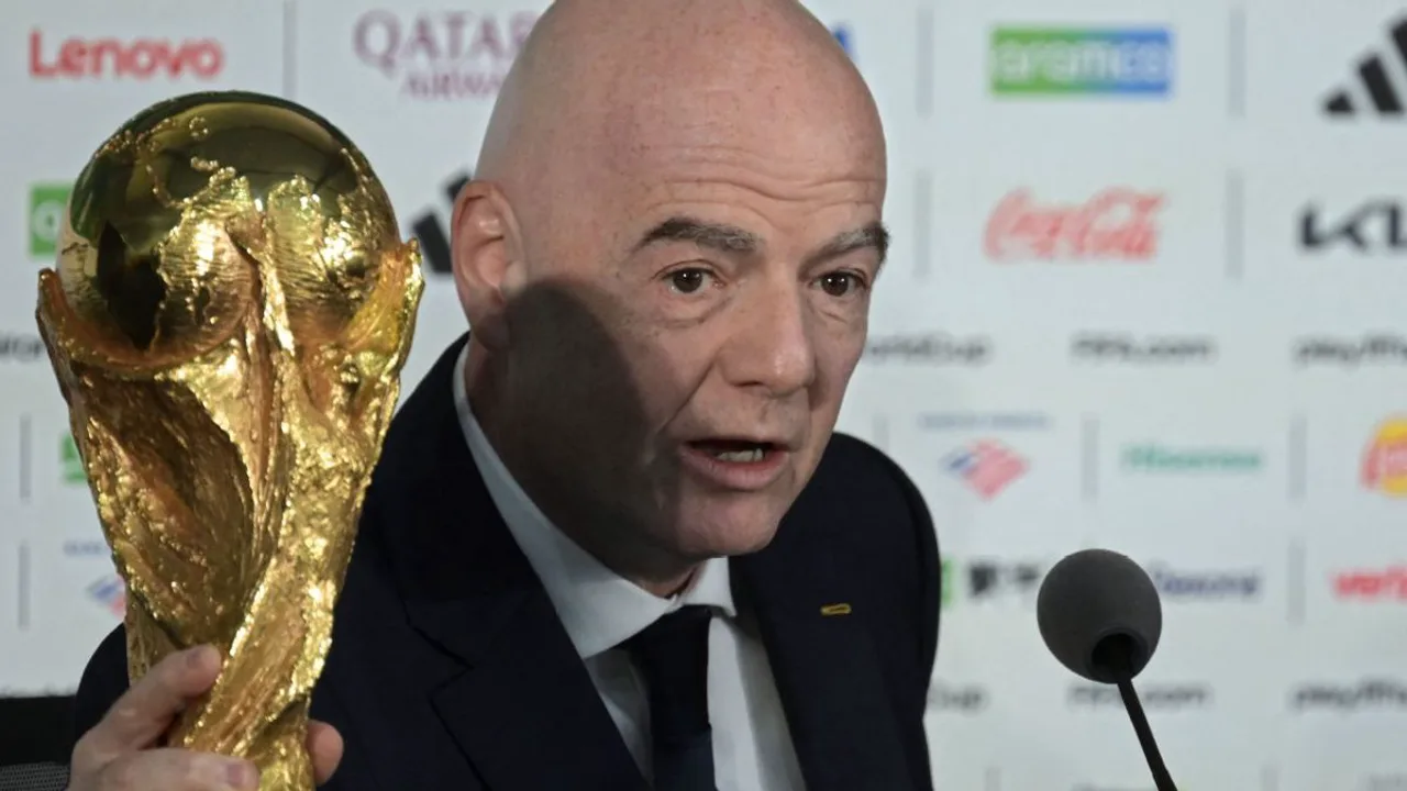 Gianni Infantino em coletiva de imprensa na Cidade do México durante a Copa do Mundo 2026