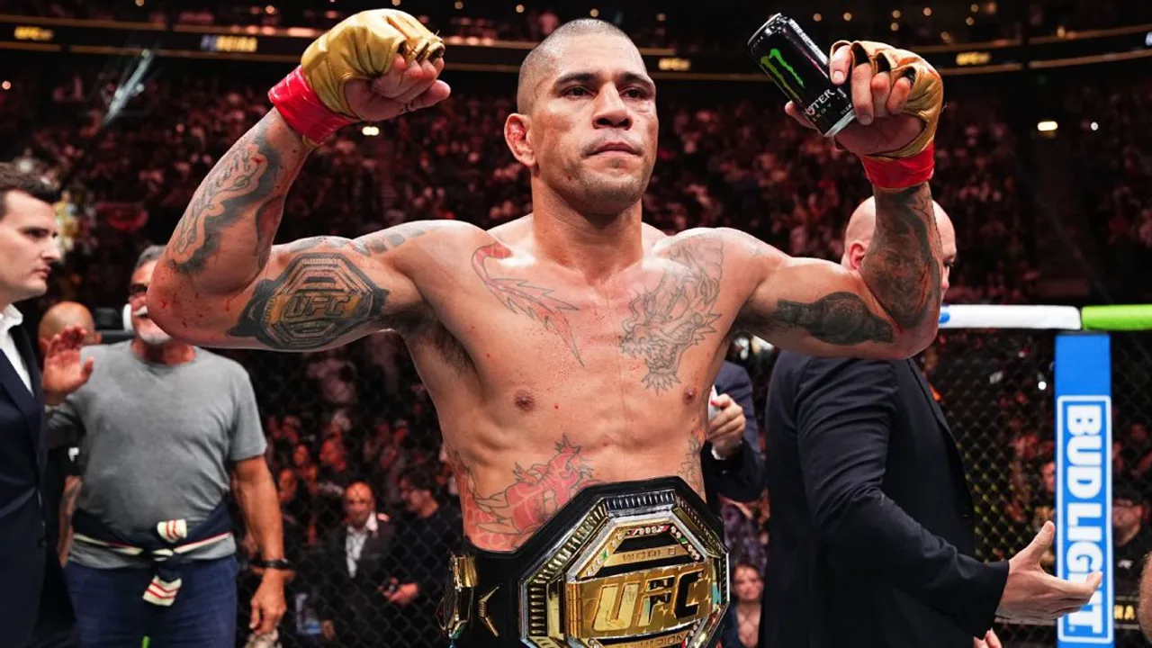 Octógono do UFC montado no gramado da Casa Branca ao entardecer, sem lutadoras no ringue