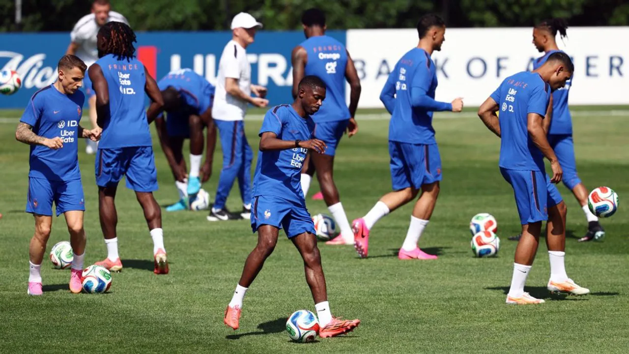 Ousmane Dembélé com a camisa da seleção francesa durante treino nos EUA para a Copa do Mundo 2026
