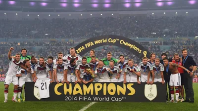 Fifa diz que estádios estavam 98% cheios, mas as imagens contam outra história