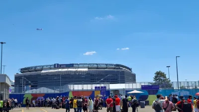 44.985 ingressos vendidos e câmeras mostrando fileiras vazias — o paradoxo da Copa