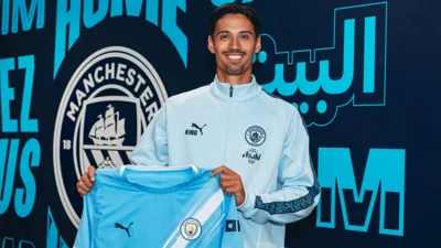 Memphis no banco e Kubo na armação — quem sai na frente no Grupo F