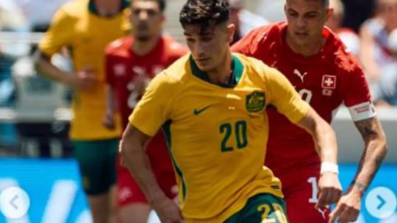 Cesare Volpato com a camisa da Austrália em campo no BC Place, Vancouver, Copa do Mundo 2026