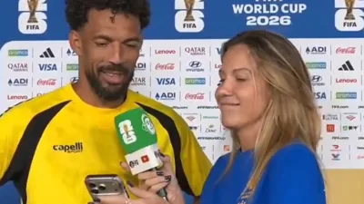 Vozinha faz 7 defesas, ganha 1 milhão de seguidores e vira fenômeno mundial