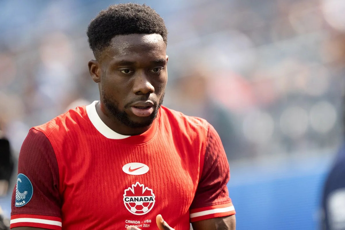 A lesão que chegou na hora mais errada do Canadá Davies treina pela metade e o C