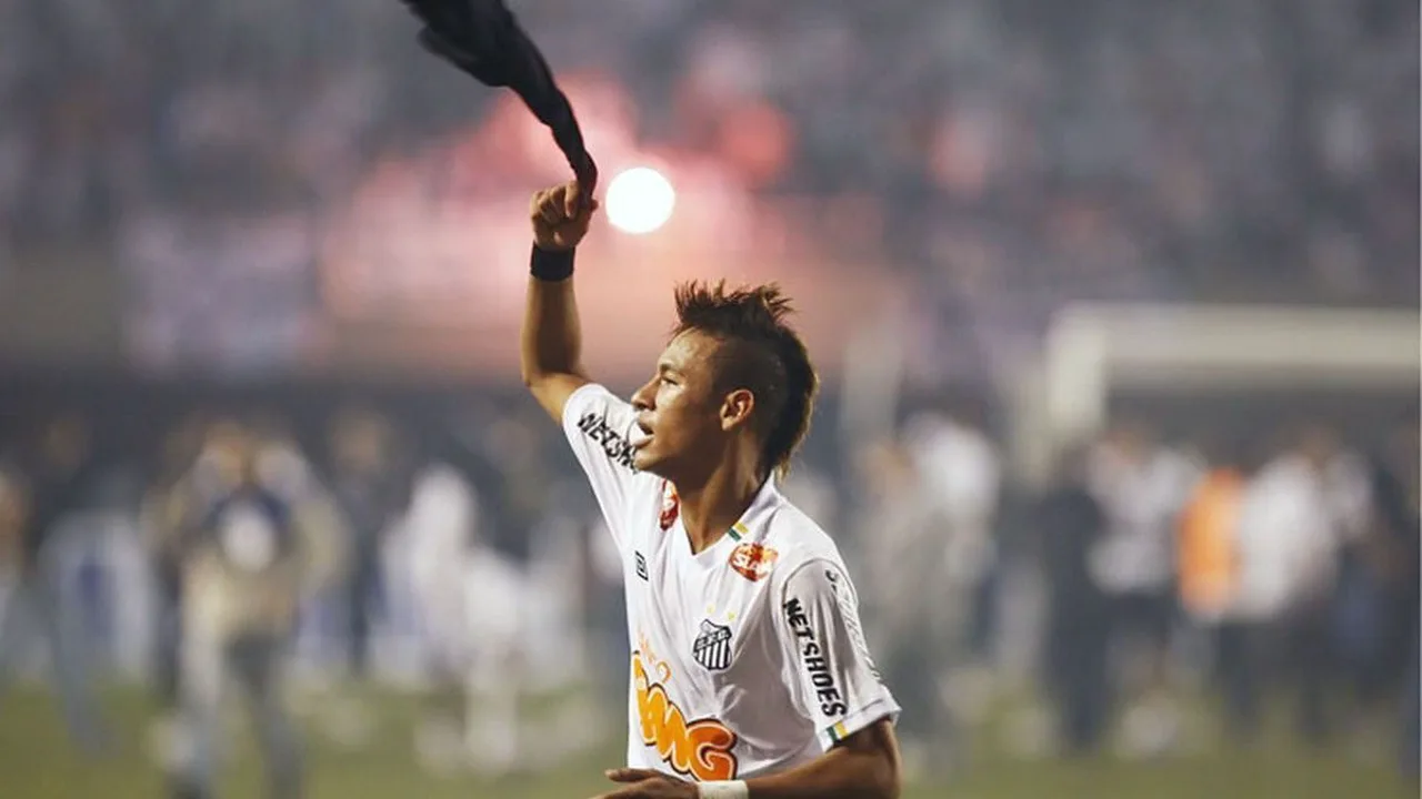 Neymar com a camisa da Seleção Brasileira durante treino na Copa do Mundo 2026 nos Estados Unidos